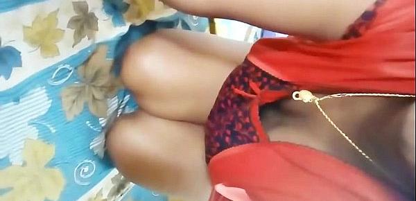  actor swathi naidu hot romance with cat exclusive video.MKV